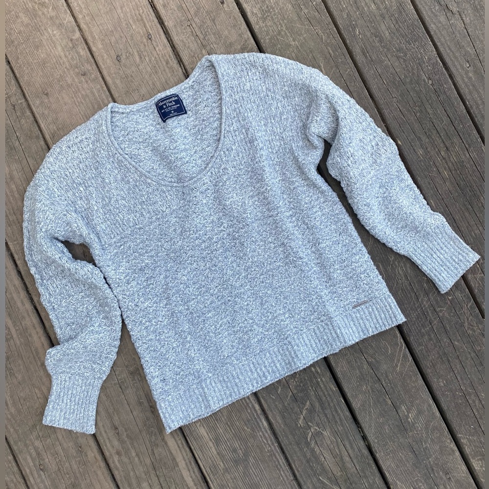 Cozy Soft Light Gray Scoop Neck A&F Sweater